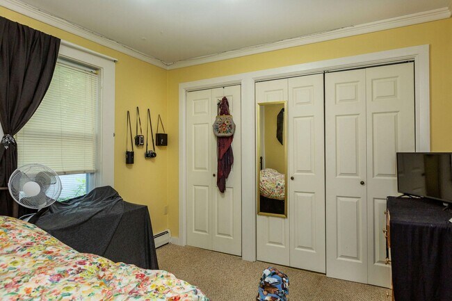 Building Photo - 17 Walker St