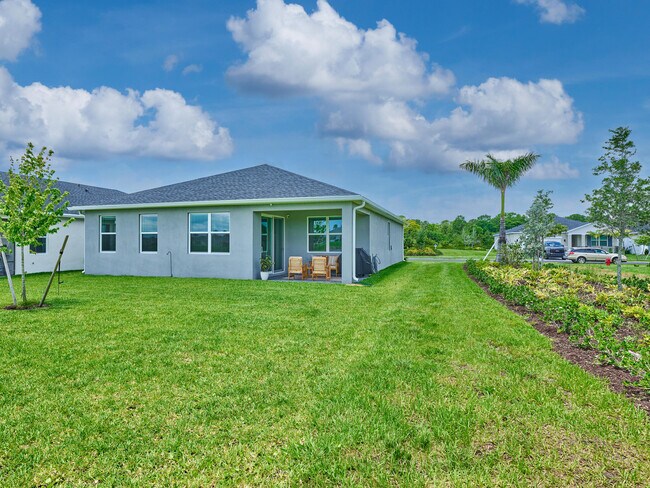 Building Photo - 8960 Dahlia Cir