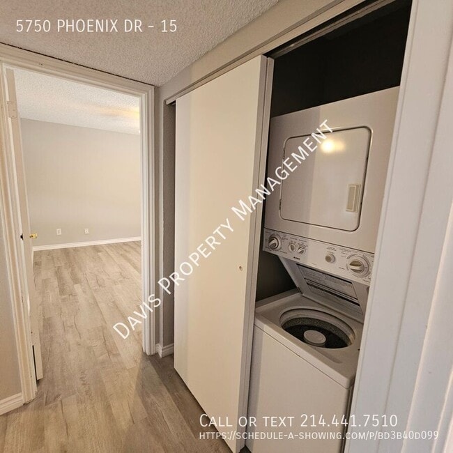 Building Photo - 5750 Phoenix Dr