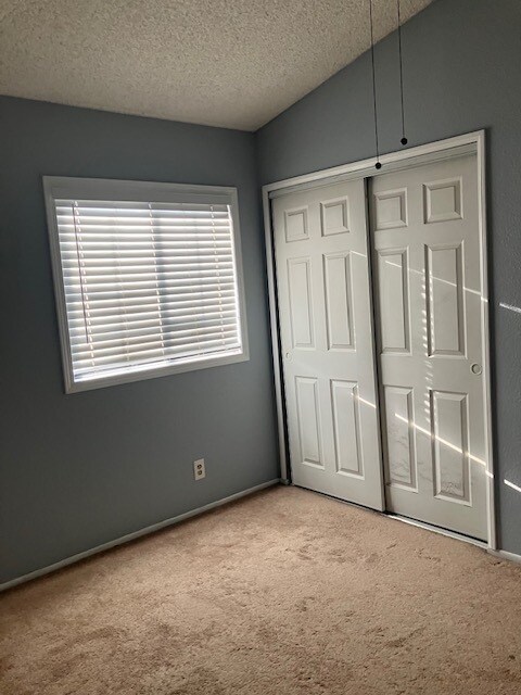 room 2 - 16285 Barbee St