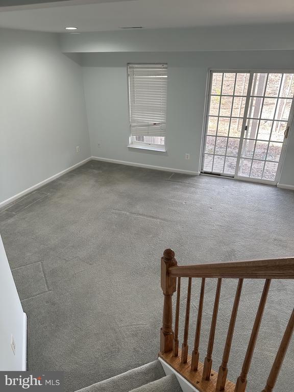 Building Photo - 18405 Sierra Springs Square