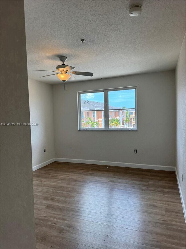 Building Photo - 17640 NW 73rd Ave