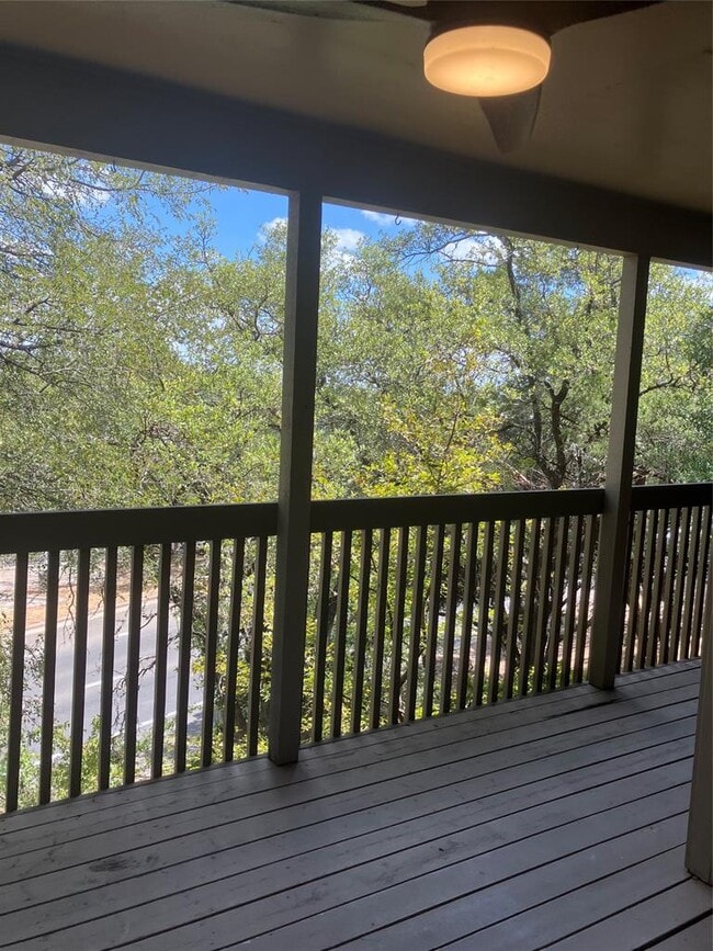 Building Photo - 3809 Spicewood Springs Rd