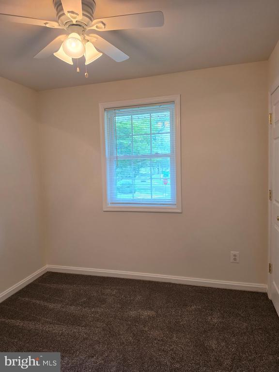 Building Photo - 4700 Red Fox Rd