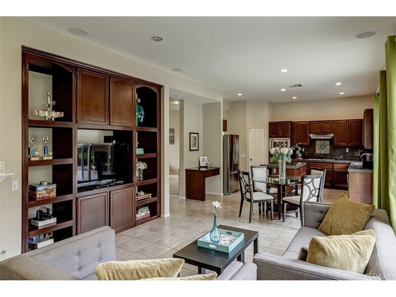 Building Photo - 26426 Mare Ln