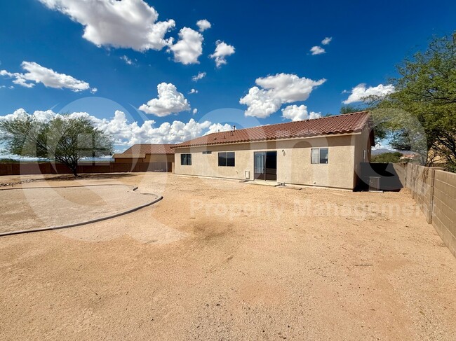 Building Photo - 6780 S Via Molino De Viento