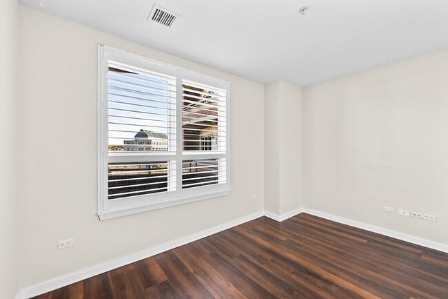 Building Photo - 4875 S Monaco St