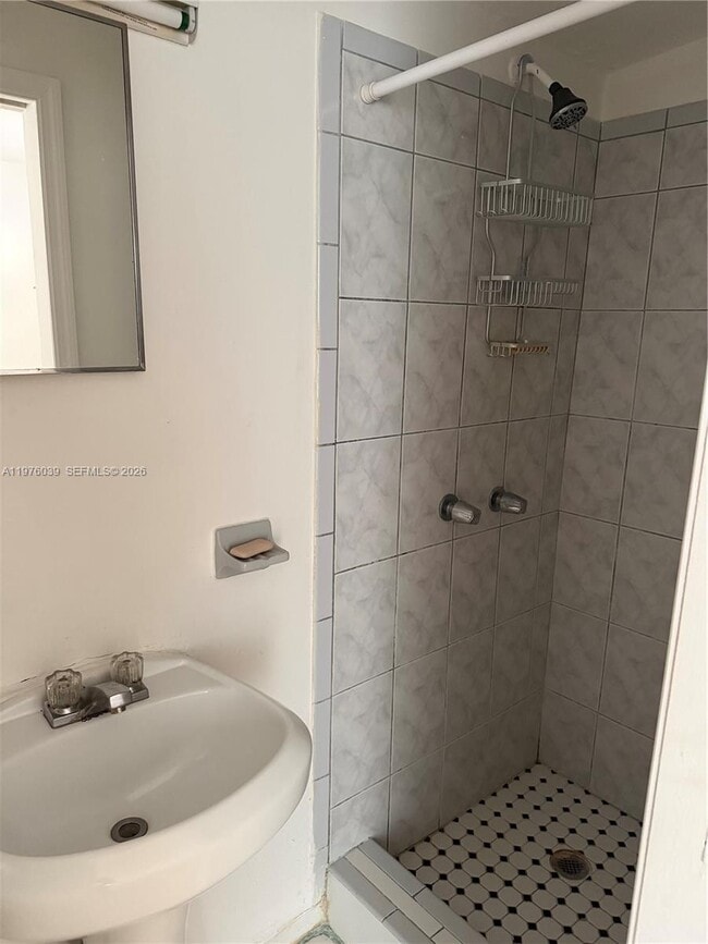 Building Photo - 2920 SW 79th Ave