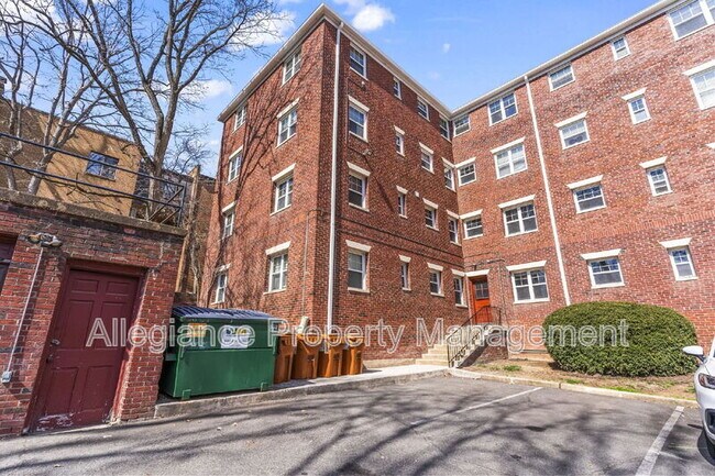 Building Photo - 1404 12th St N