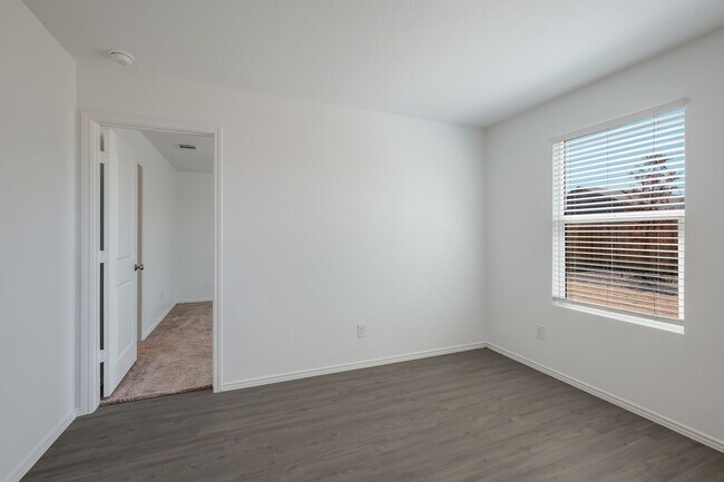 Building Photo - 4934 Legacy Trl