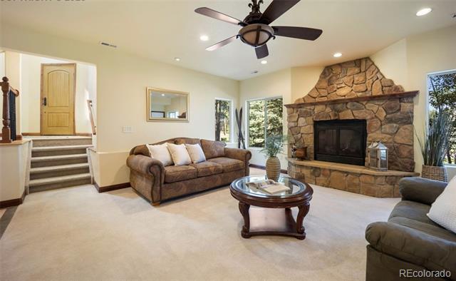 Building Photo - 18525 Glenthorne Ln