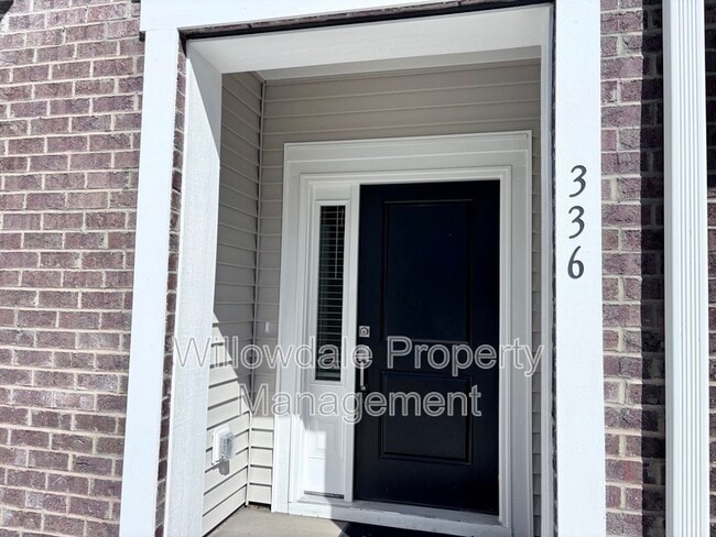 Building Photo - 398 Chesapeake Cmns St