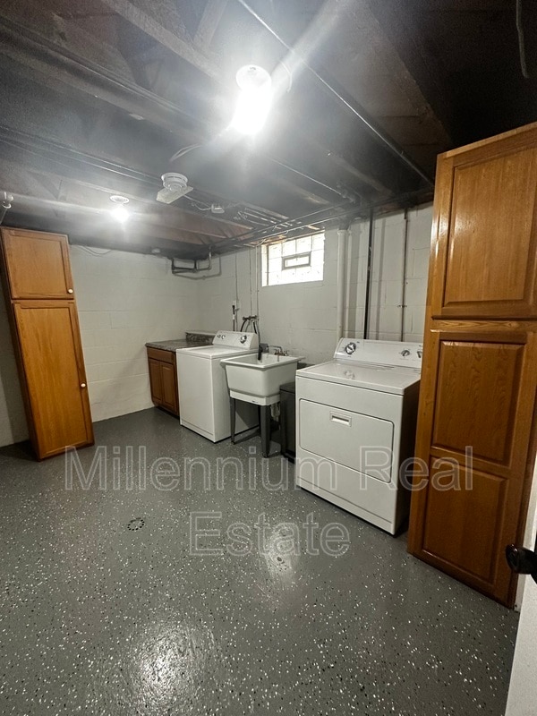 Building Photo - 29139 Tawas St