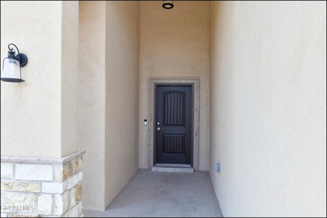 Building Photo - 142 Ruth Trl