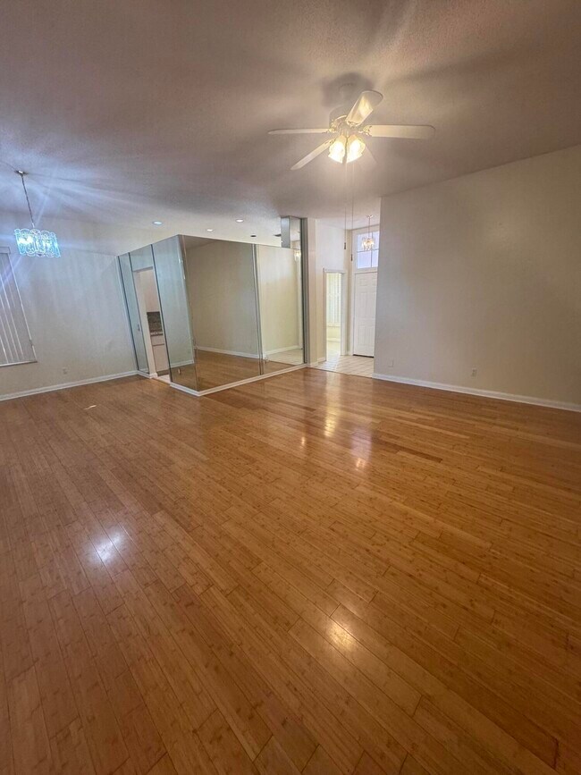 Building Photo - 900 Bear Island Cir