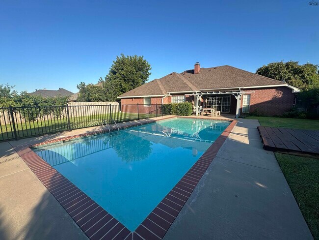 Building Photo - 3028 Whitehall Ln