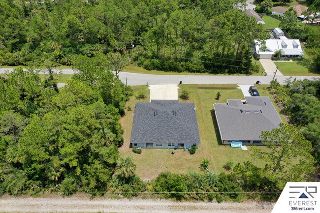 Building Photo - 26 Serbian Bellflower Trail