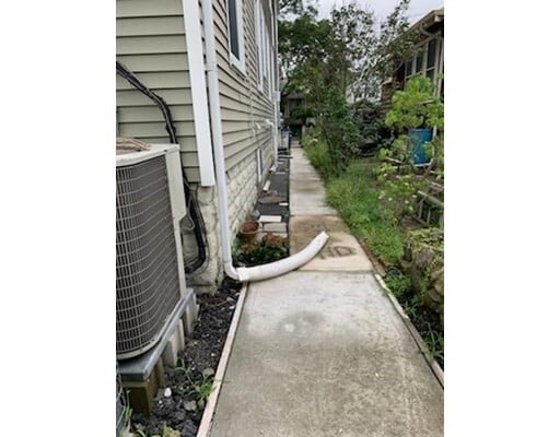 Building Photo - 23 Lafayette St