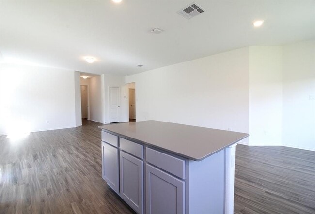 Building Photo - 6421 Turin Ln