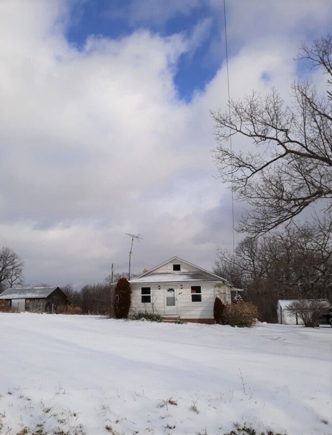 Building Photo - 3605 Walnut Bottom Rd