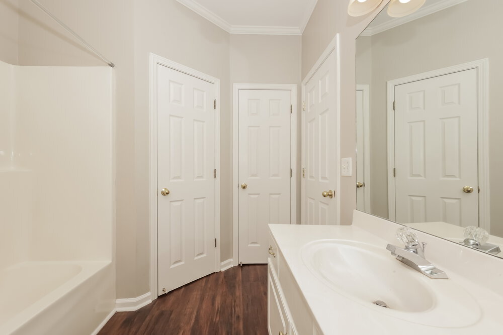 Building Photo - 3019 Overhill Ct