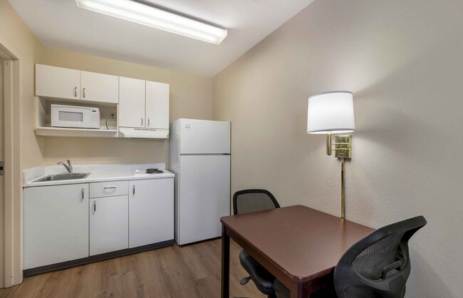 Building Photo - Furnished Studio-Denver - Lakewood South