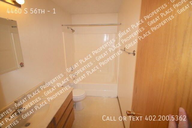 Building Photo - 4460 S 56th St