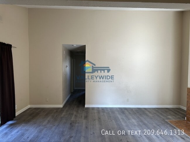 Building Photo - 9523 Cody Way