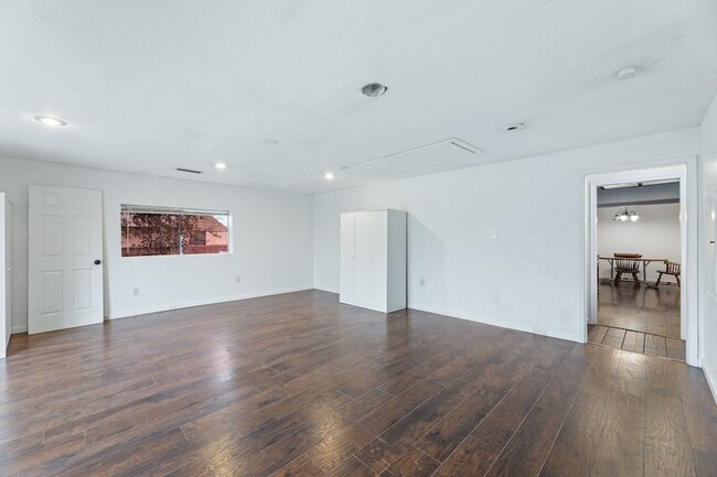 Building Photo - 2726 Blanton St