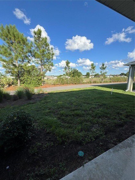 Building Photo - 3339 NW 52nd Ave