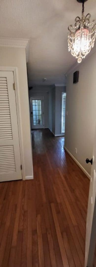 Building Photo - Home on Corner lot in Wood Valley