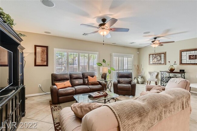 Building Photo - 2249 Canyonville Dr