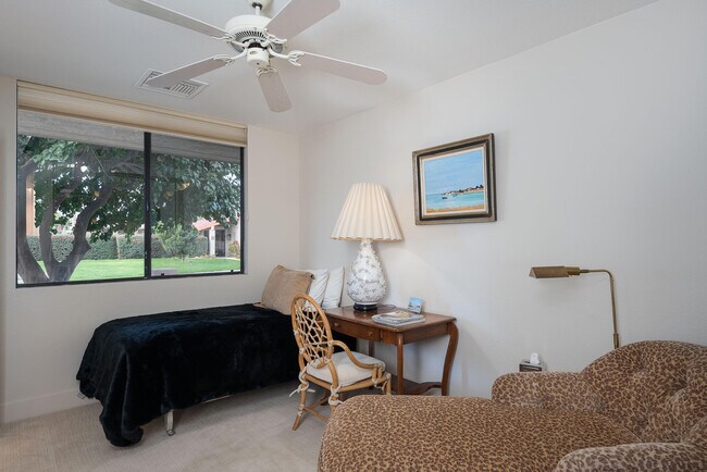 Building Photo - 3 Cornell Dr