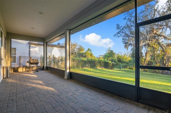 Building Photo - 17582 Lake Star Rd