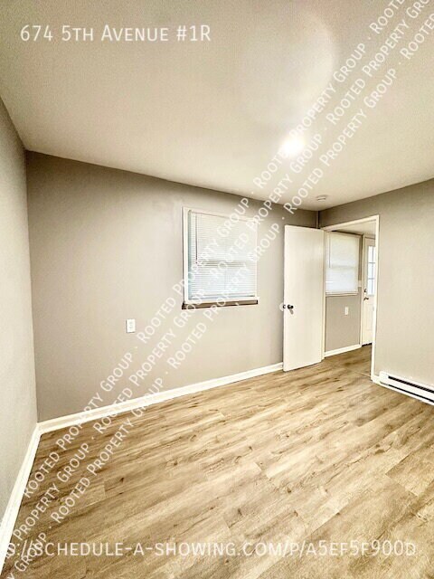 Building Photo - 674 5th Ave