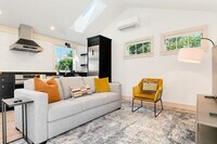 Building Photo - 3224 13th Ave W