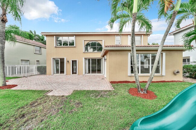 Building Photo - 5878 Bay Hill Cir