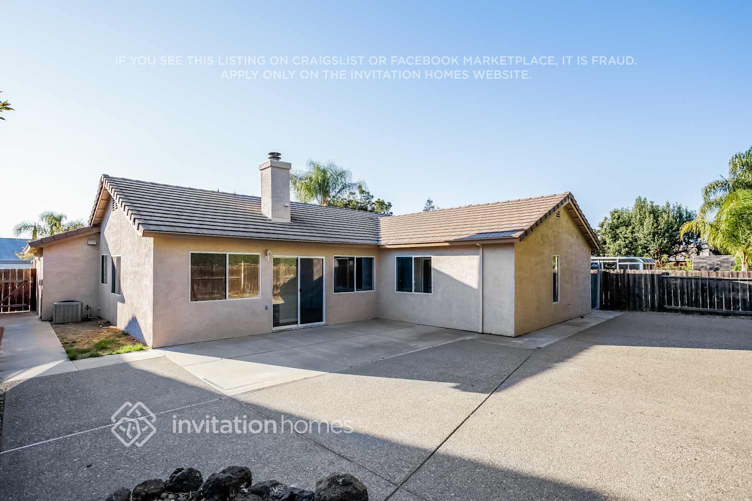 Building Photo - 14510 Cedar Valley Dr