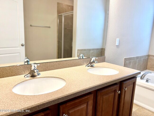 Building Photo - 1009 Mayfair Creek Ct
