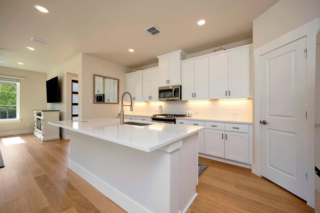 Building Photo - 4720 Smokey Quartz Ln