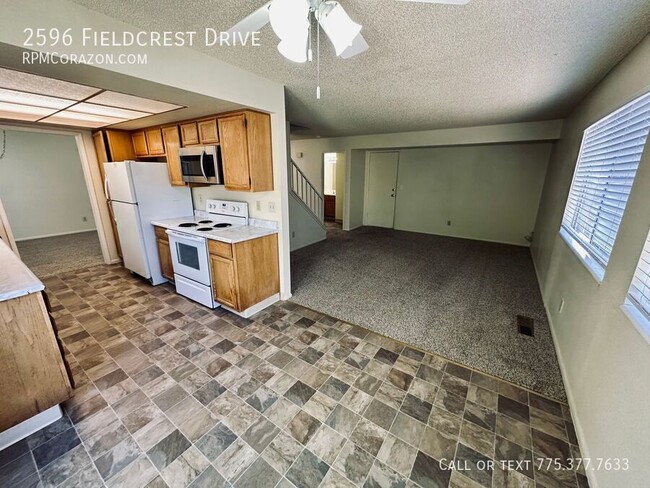 Building Photo - 2596 Fieldcrest Dr