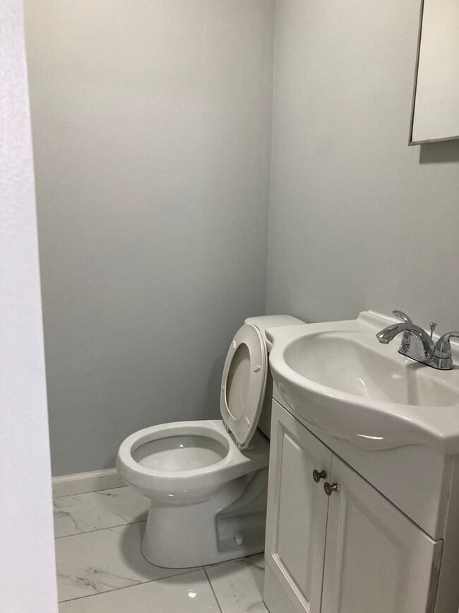 Building Photo - 1913 S 20th St