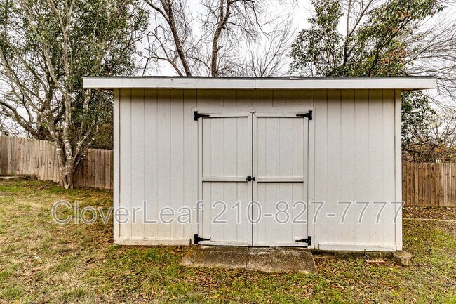 Building Photo - 5017 Cherry Tree Dr