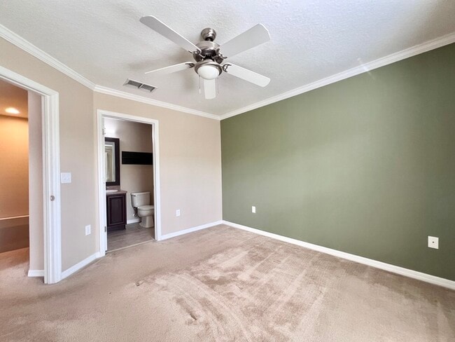 Building Photo - Gorgeous 3-bedroom, 2 1/2-bath End Unit To...
