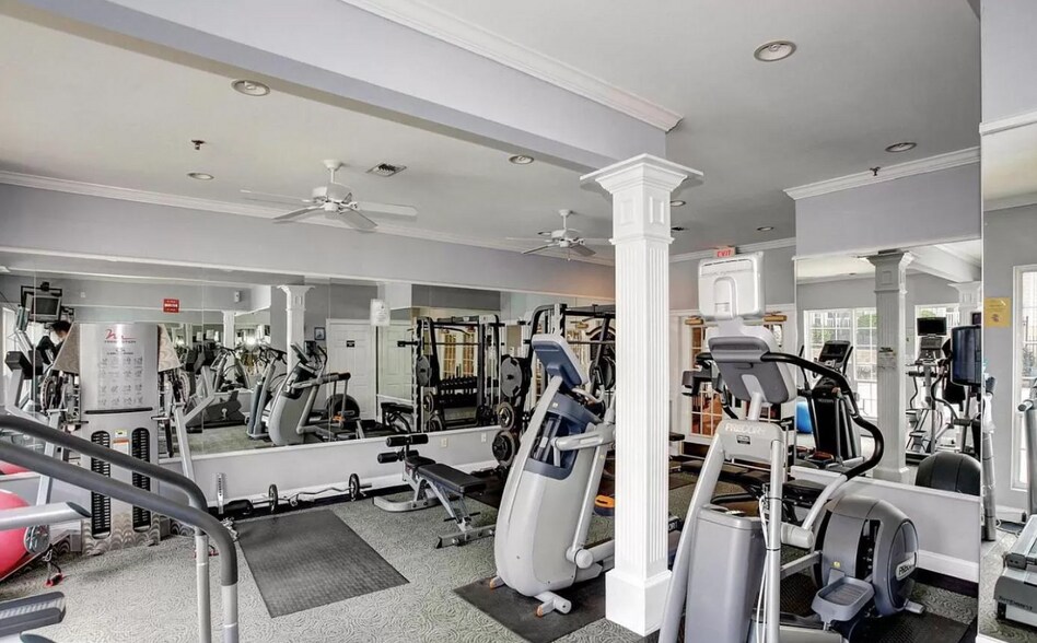 Community gym - 4550 Strutfield Ln