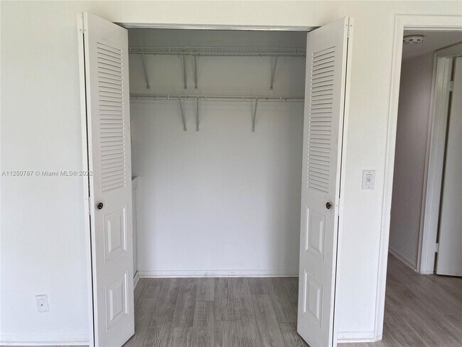 Building Photo - 13250 SW 4th Ct