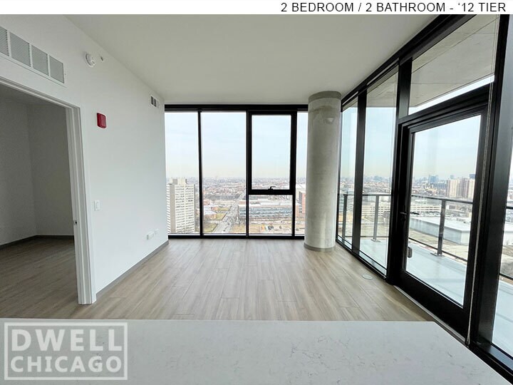 Building Photo - 503 S Damen Ave