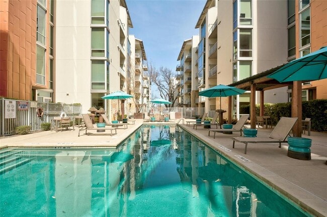 Building Photo - 1600 Barton Springs Rd