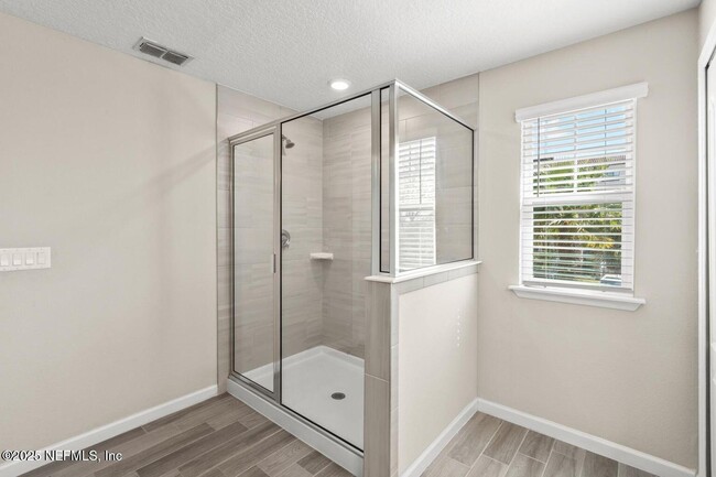 Building Photo - 12692 Josslyn Ln