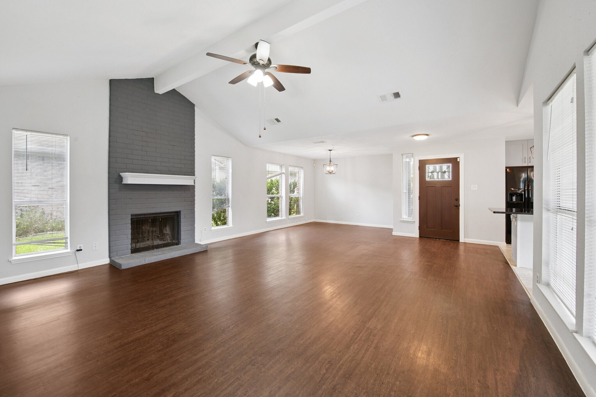 Building Photo - 10415 Eagle Glen Dr